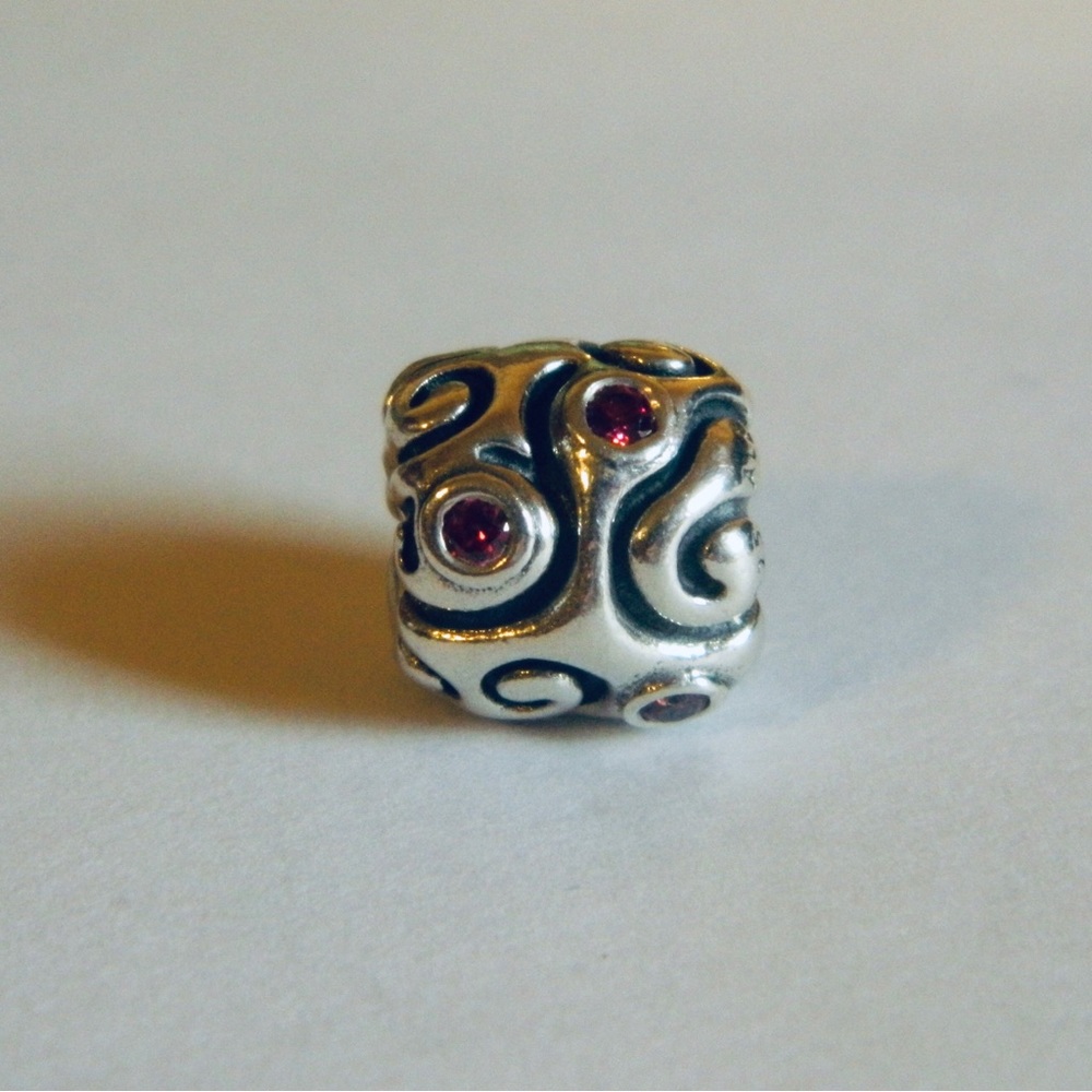 Pandora Red Daydream Charm